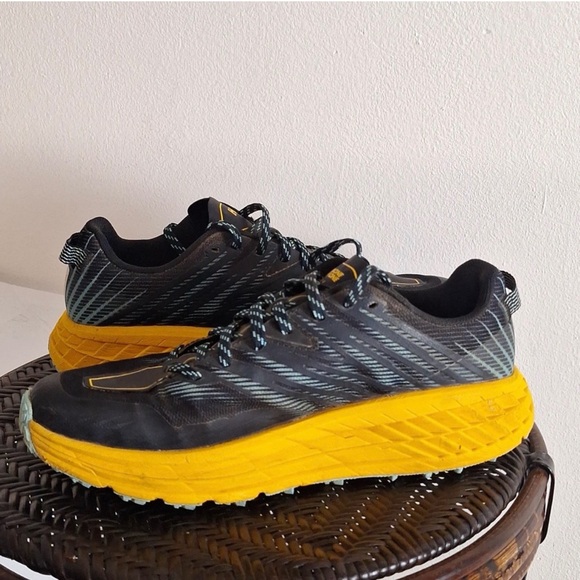 EUC Hoka One One Speedgoat 4 Women Sz 9 Trail Running Hiking Shoes - Picture 4 of 10